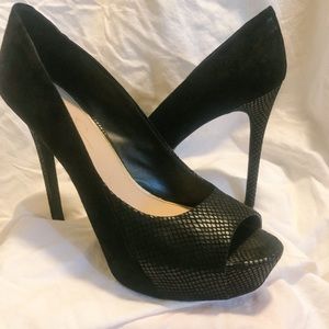 Jessica Simpson black suede Seliyah pumps